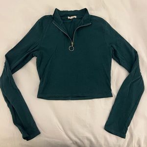 GREEN LONGSLEEVE CROP TOP SIZE S